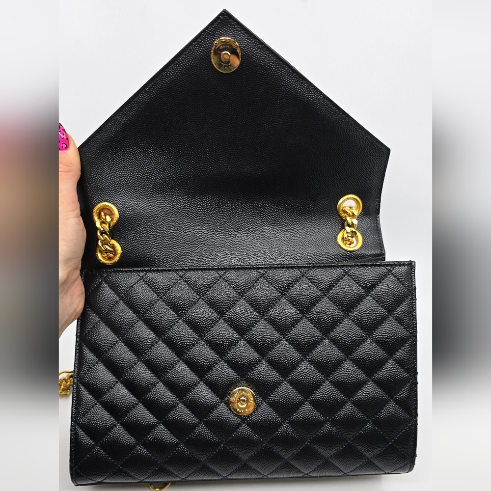 YSL Medium Envelope Monogram Shoulder Bag in Quilted Grain De Poudre - Picture 9 of 16